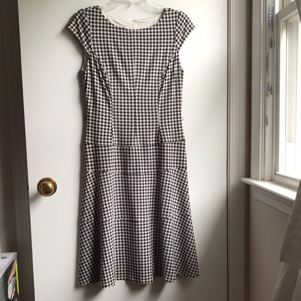Anne Klein Classic Black and White Houndstooth Dress sz 6